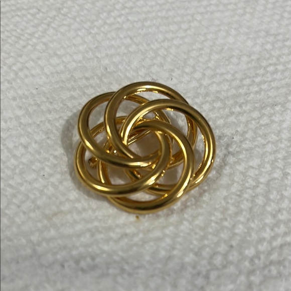 Napier Elegant Gold Knot Brooch vintage - Picture 1 of 2